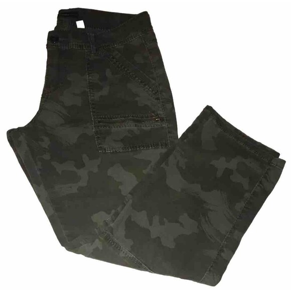 Supplies Women’s Green Capris Pants Camo Gorpcore Cabincore Cosplay Size 8 Boho - Picture 1 of 13